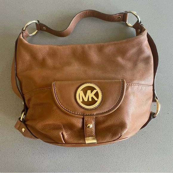 Michael Kors Tan Pebbled Leather Shoulder Bag w/ Gold MK Logo - Picture 1 of 6